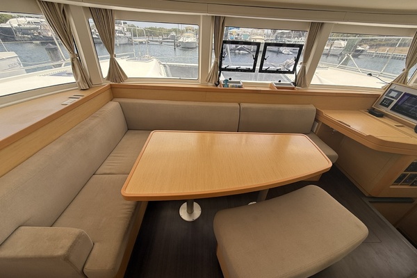 Enchanted Daze 42ft Lagoon Yacht For Sale