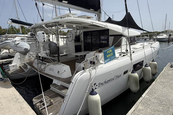 Enchanted Daze 42ft Lagoon Yacht For Sale