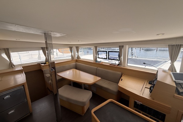 Enchanted Daze 42ft Lagoon Yacht For Sale