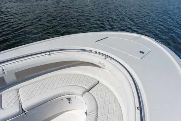 33ft Mag Bay Yacht For Sale