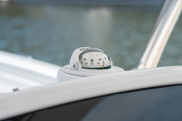 Mag Bay CC Yacht For Sale