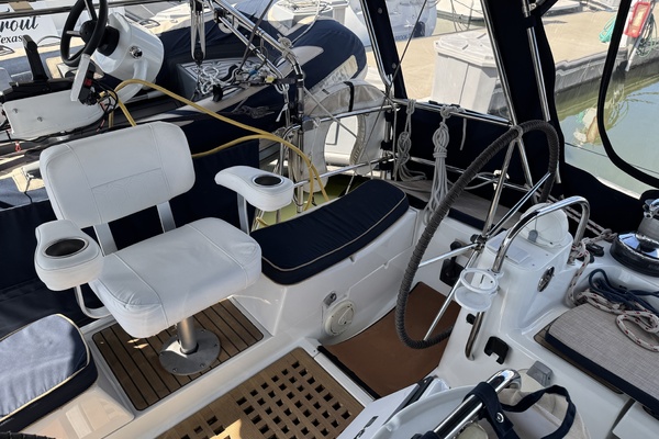 Happy Now 45ft Jeanneau Yacht For Sale