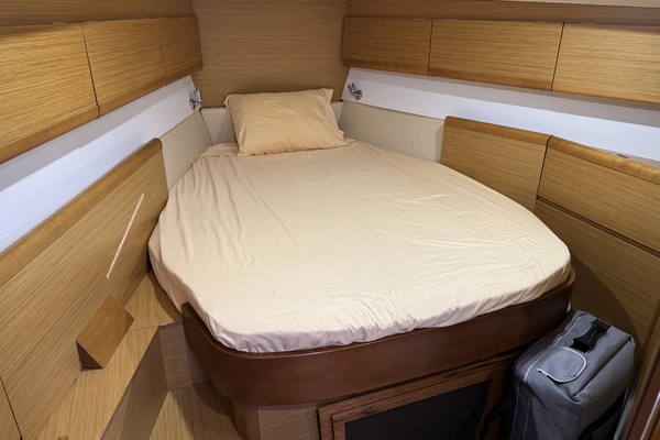 Happy Now 45ft Jeanneau Yacht For Sale