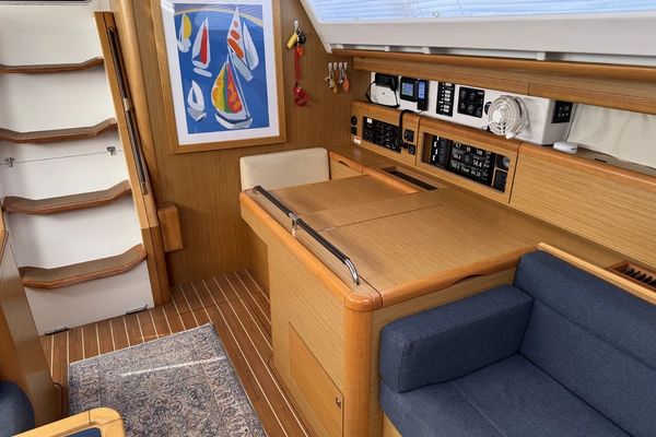 Jeanneau 45DS Yacht For Sale