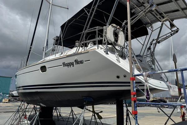 Jeanneau 45DS Yacht For Sale