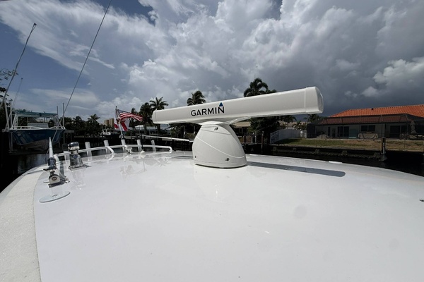 32ft Intrepid Yacht For Sale