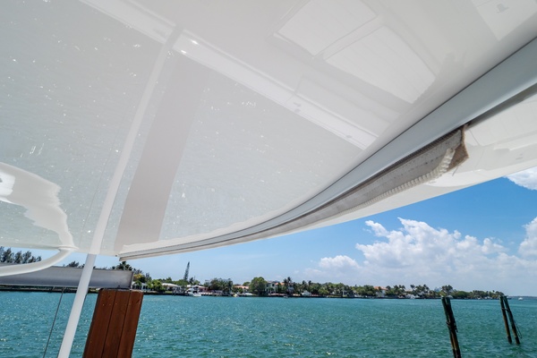 32ft Intrepid Yacht For Sale