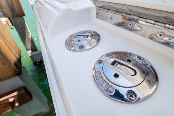 32ft Intrepid Yacht For Sale
