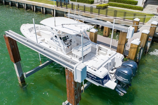 32ft Intrepid Yacht For Sale