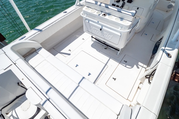 32ft Intrepid Yacht For Sale
