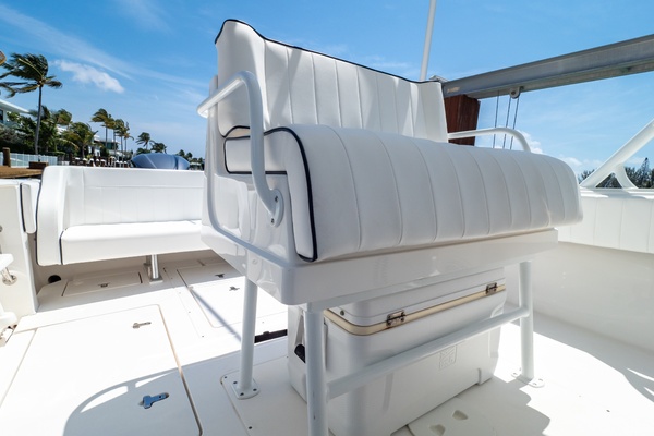 32ft Intrepid Yacht For Sale