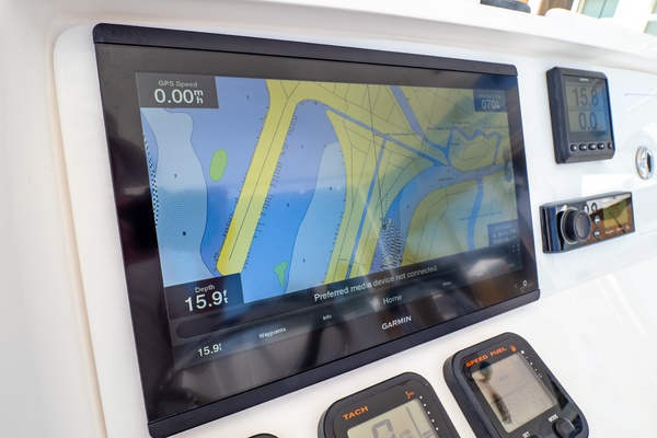 32ft Intrepid Yacht For Sale