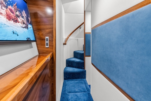 Fins Up 72ft Viking Yacht For Sale
