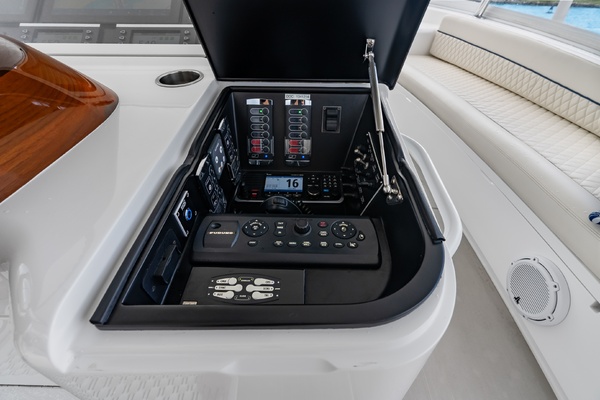 Fins Up 72ft Viking Yacht For Sale