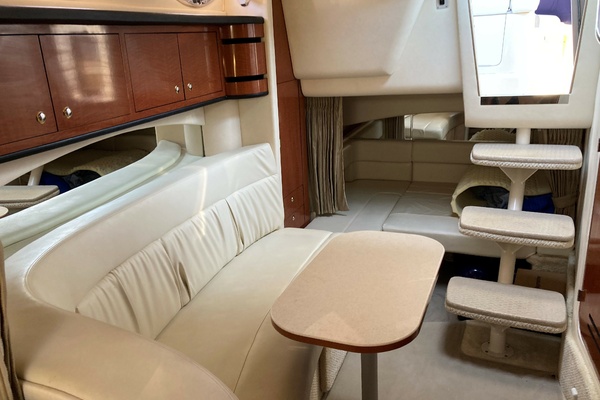SERENITY NOW 30ft Sea Ray Yacht For Sale