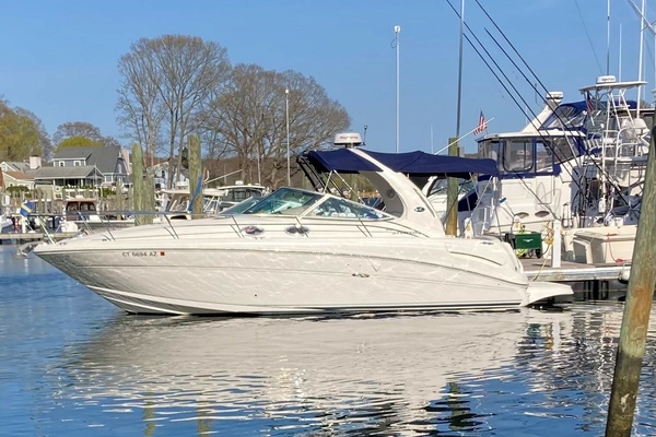 SERENITY NOW 30ft Sea Ray Yacht For Sale