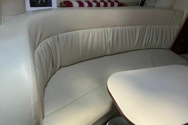 SERENITY NOW 30ft Sea Ray Yacht For Sale