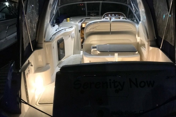 SERENITY NOW 30ft Sea Ray Yacht For Sale