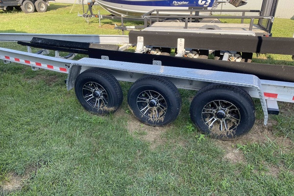 REEL BELUE 30ft Grady White Yacht For Sale