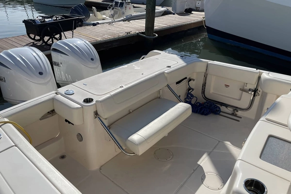 Grady-White Canyon 306 Yacht For Sale
