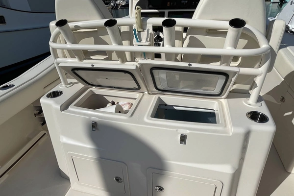 Grady-White Canyon 306 Yacht For Sale