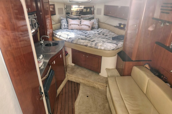 Summer Breeze 33ft Sea Ray Yacht For Sale