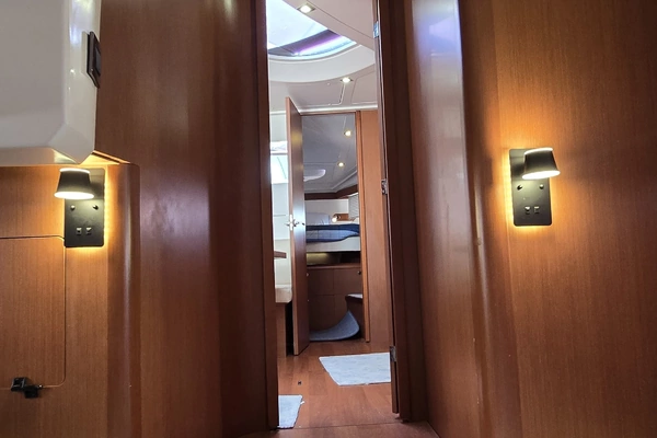 Beneteau Gran Turismo 38 Yacht For Sale