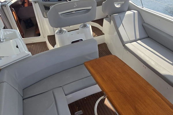 Beneteau Gran Turismo 38 Yacht For Sale