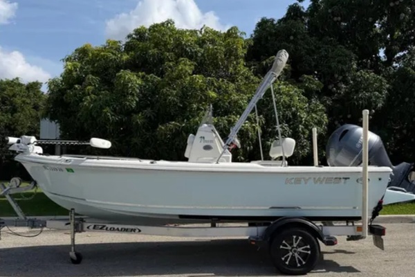 17ft Key West Yacht For Sale