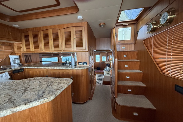RODE RUNNER II 70ft Marlow Yacht For Sale