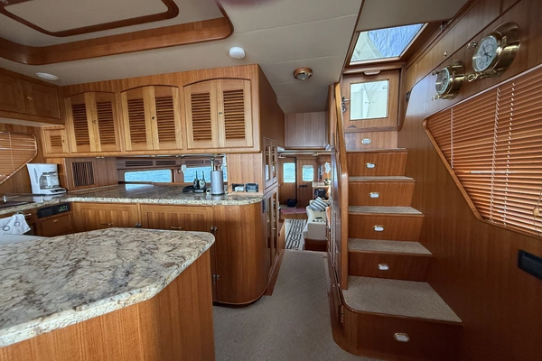 Photo of the 2011 Marlow 70E "RODE RUNNER II"