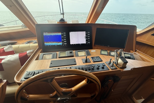 RODE RUNNER II 70ft Marlow Yacht For Sale