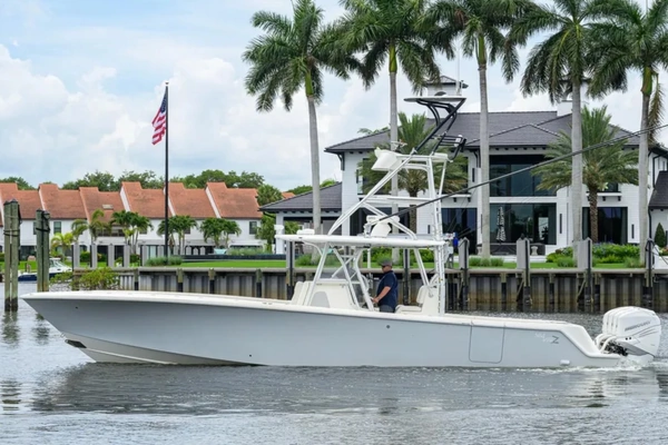 SeaVee 390Z Yacht For Sale