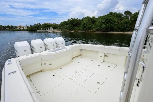 SeaVee 390Z Yacht For Sale