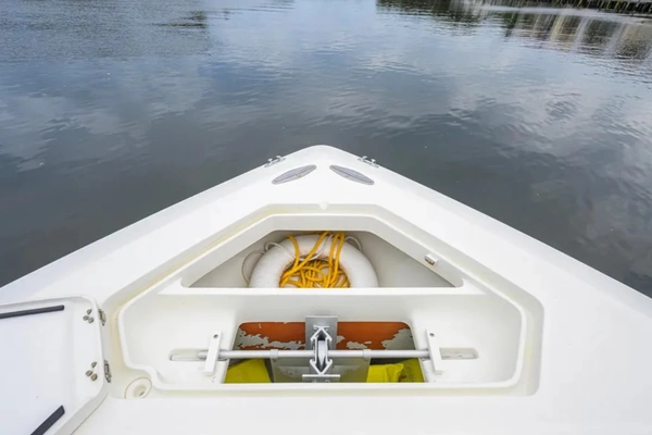 SeaVee 390Z Yacht For Sale