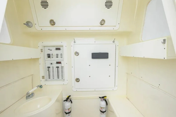 SeaVee 390Z Yacht For Sale