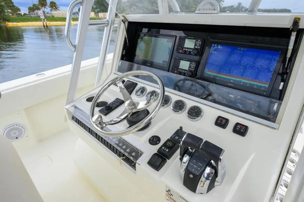 SeaVee 390Z Yacht For Sale