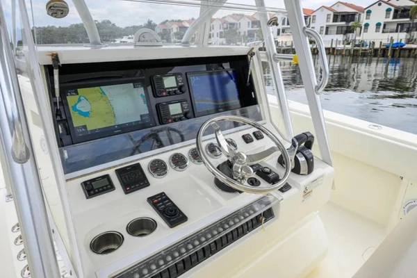SeaVee 390Z Yacht For Sale