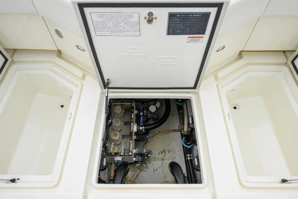 SeaVee 390Z Yacht For Sale