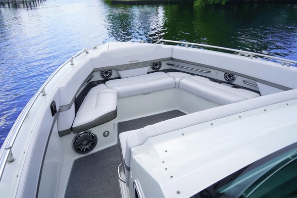 Formula 38 Super Sport Crossover Yacht For Sale