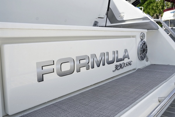 38ft Formula Yacht For Sale