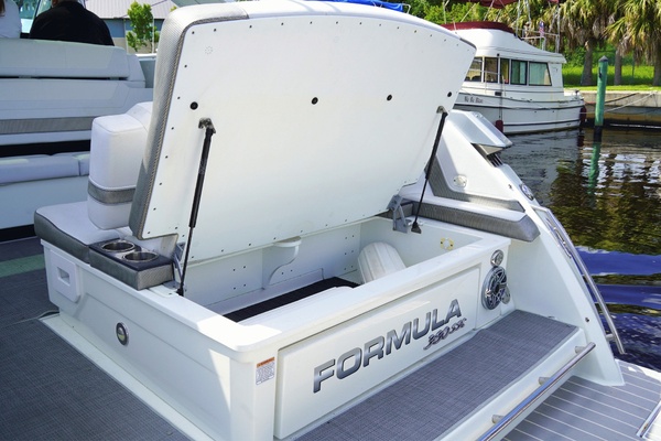 38ft Formula Yacht For Sale