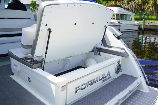 Formula 38 Super Sport Crossover Yacht For Sale