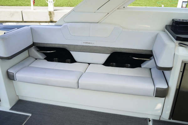 Formula 38 Super Sport Crossover Yacht For Sale