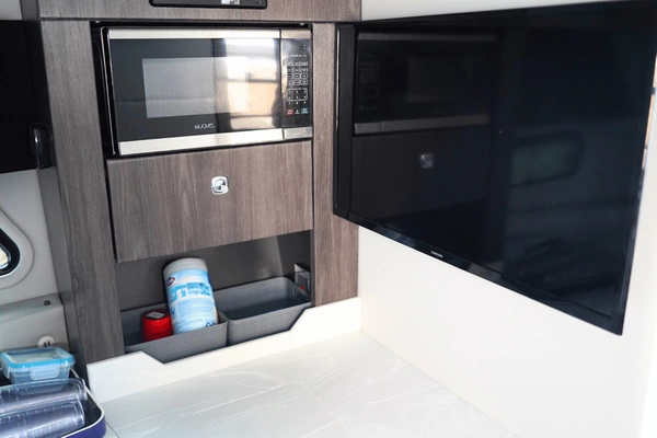 Formula 38 Super Sport Crossover Yacht For Sale
