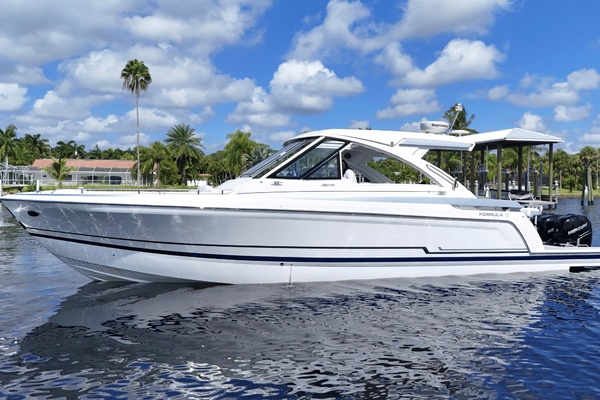 38ft Formula Yacht For Sale