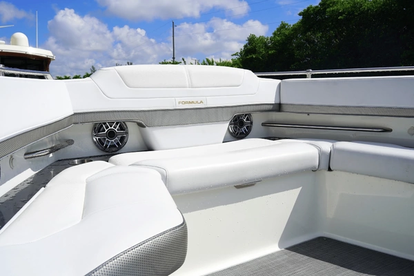 Formula 38 Super Sport Crossover Yacht For Sale