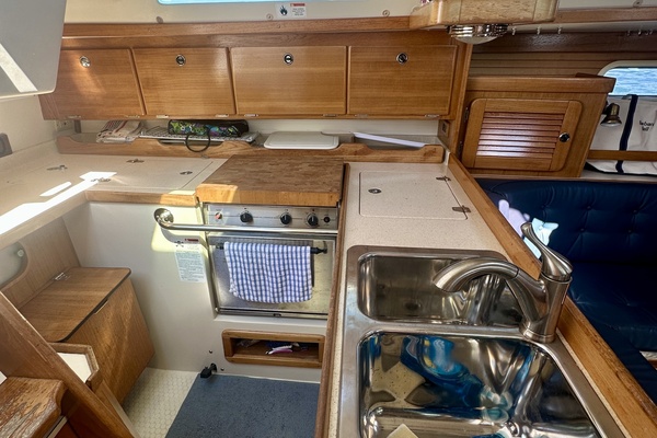 36ft Catalina Yacht For Sale