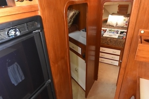 Gone Girl 36ft Pacemaker Yacht For Sale
