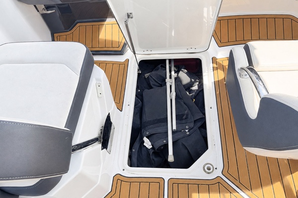 24ft Monterey Yacht For Sale